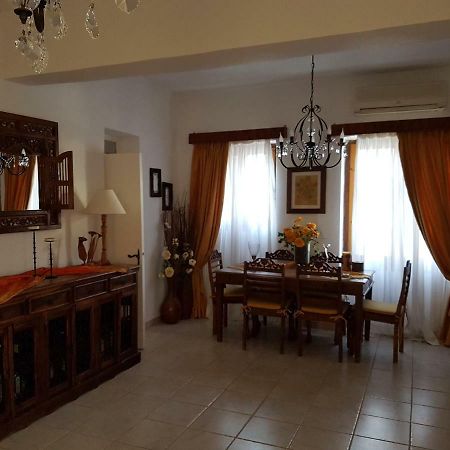 Villa Nineta'S House Sea View Near The Airport Artemida  Exterior foto
