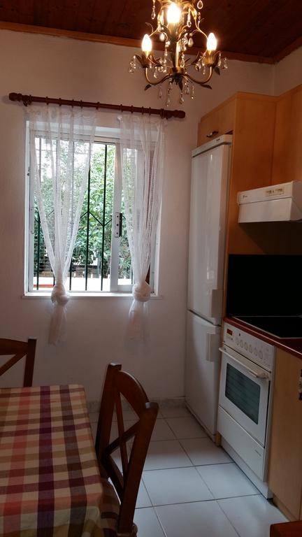 Villa Nineta'S House Sea View Near The Airport Artemida  Exterior foto